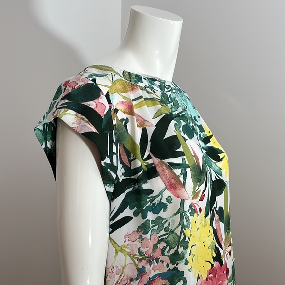 [M] REITMANS Tropical Floral Leaves Top - Picture 3 of 4